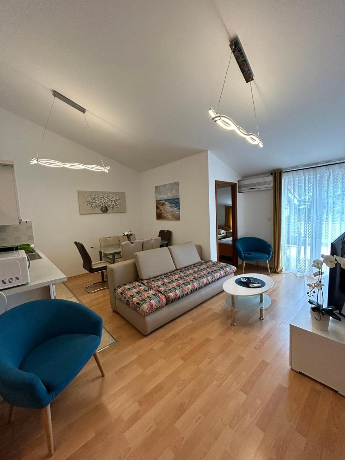 Apartman Krase 메덜린 외부 사진